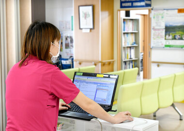 入院手続きについての写真(長野県下諏訪町)